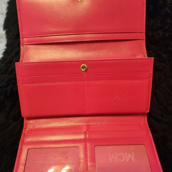 MCM long wallet - Picture 2 of 10